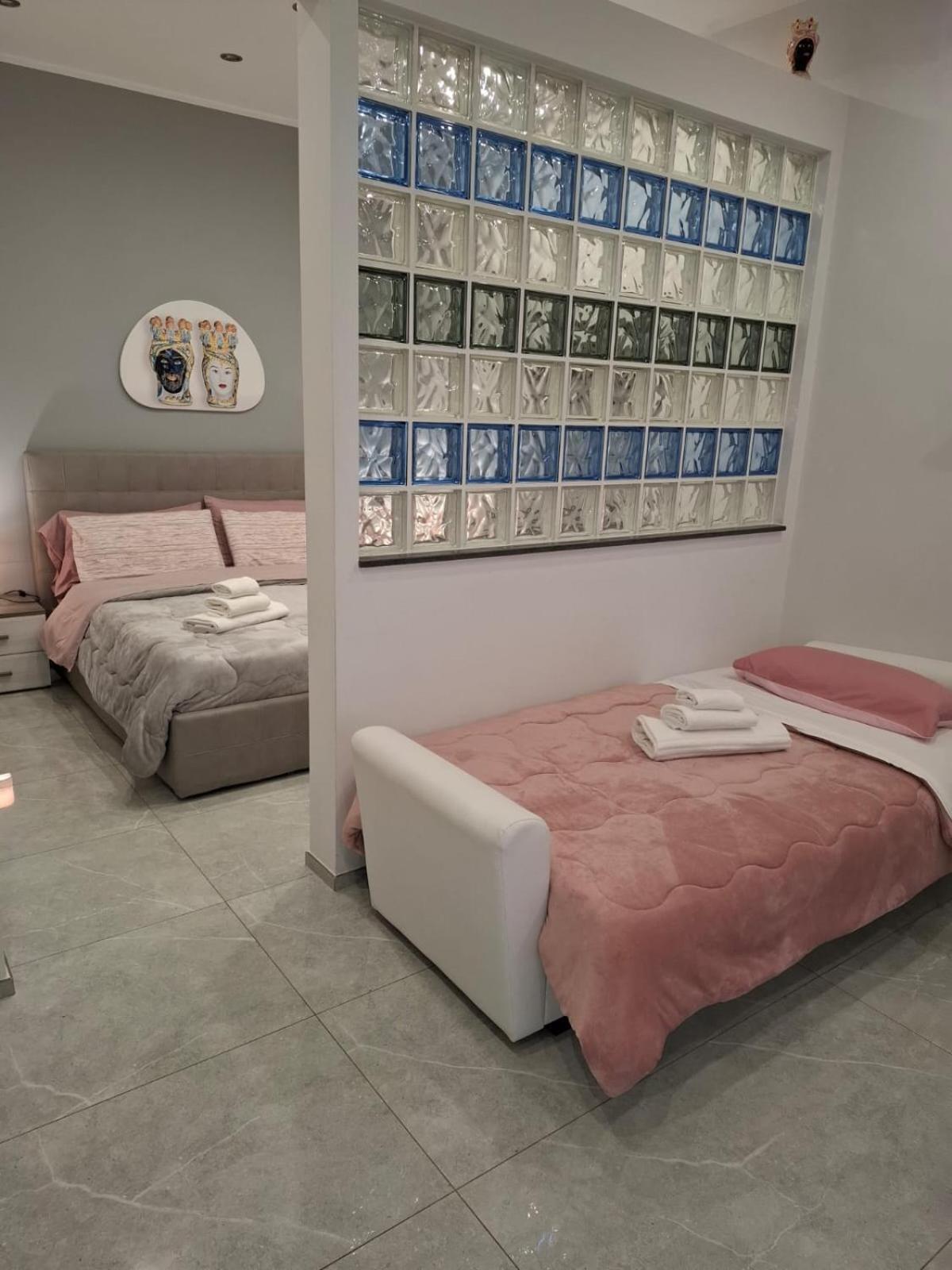 Casa Vacanze Al Teatro Catania-Fontanarossai nemzetközi repülőtér Kültér fotó